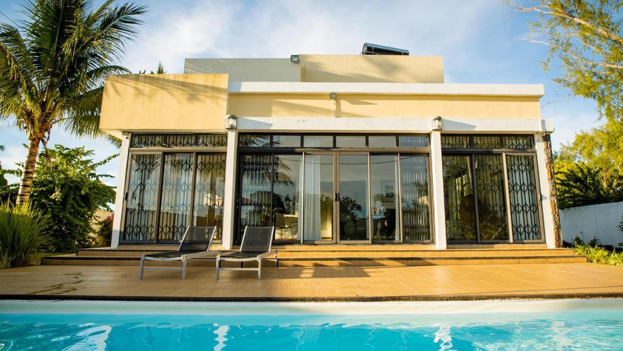 Villa Angelou - Sunlit Beach Getaway With Pool And Wifi 贝尔马尔 外观 照片