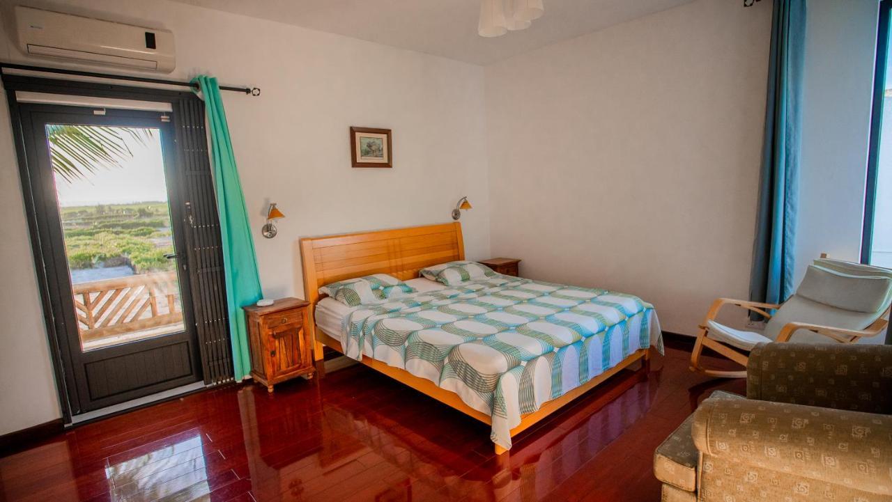 Villa Angelou - Sunlit Beach Getaway With Pool And Wifi 贝尔马尔 外观 照片