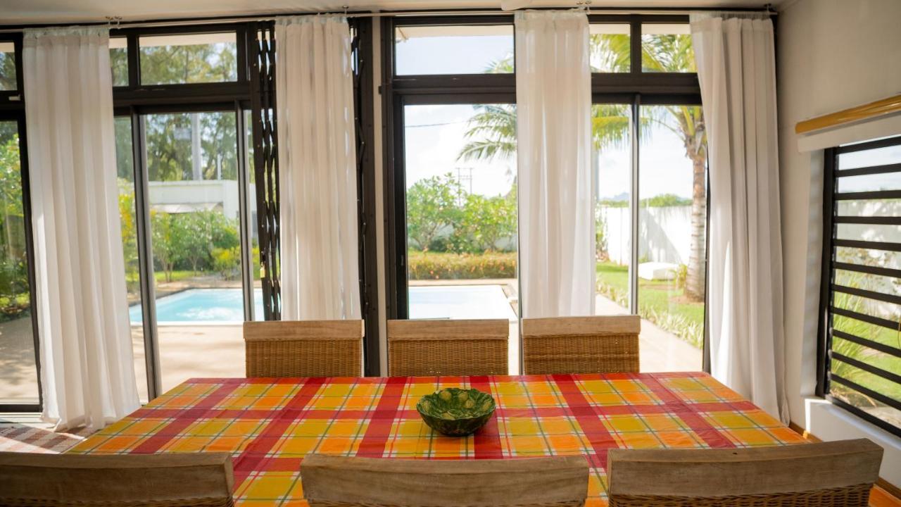 Villa Angelou - Sunlit Beach Getaway With Pool And Wifi 贝尔马尔 外观 照片