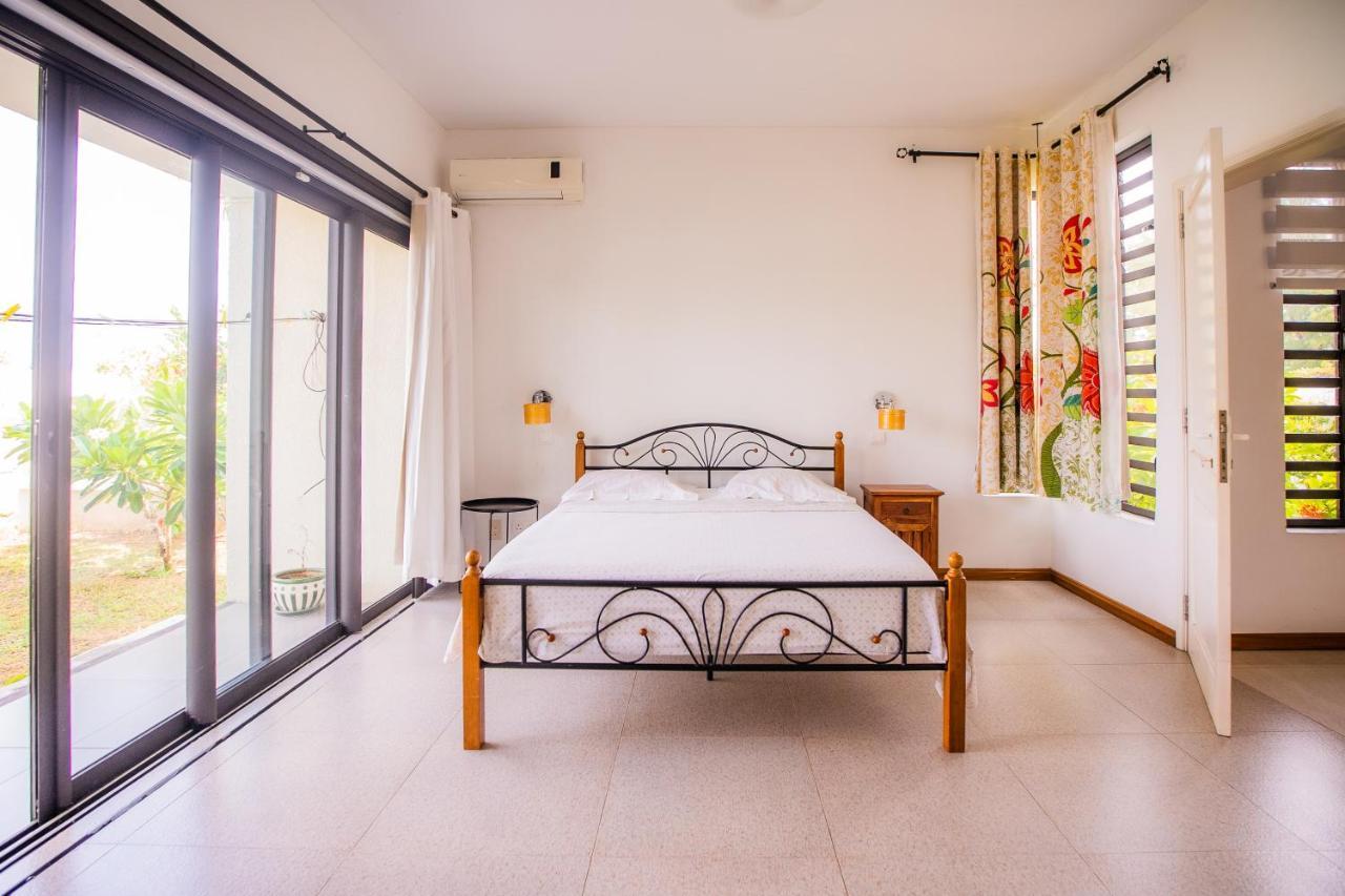 Villa Angelou - Sunlit Beach Getaway With Pool And Wifi 贝尔马尔 外观 照片